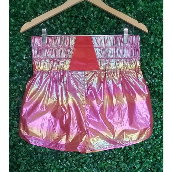 11. NWOT Anthropologie Free People Movement Way Home Shine Shorts - Picture 4 of 6